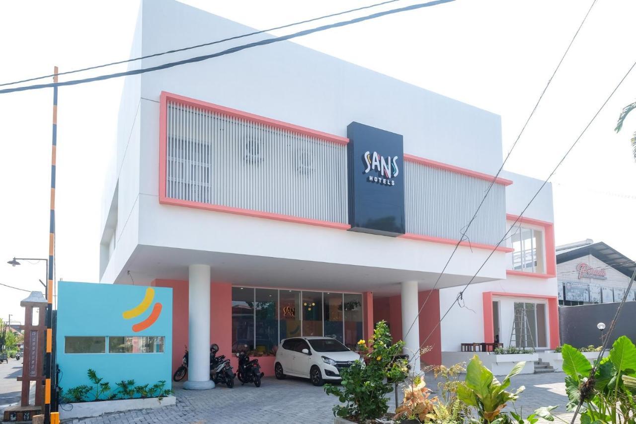 Sans Hotel Aurum Majapahit Semarang Kültér fotó